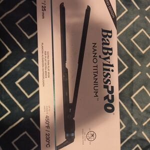 BaBylissPRO Nano Titanium Hair Straightener - Black